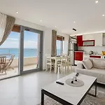 Luxury Sea View Duplex Lägenhet *