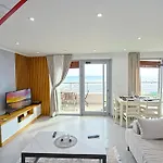 Luxury Sea View Duplex Lägenhet *