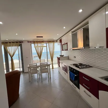 Luxury Sea View Duplex Διαμέρισμα *
