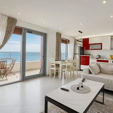 Luxury Sea View Duplex Lejlighed *