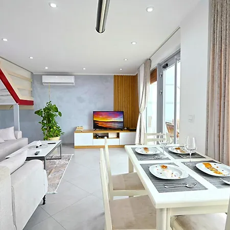 Luxury Sea View Duplex Апартаменты